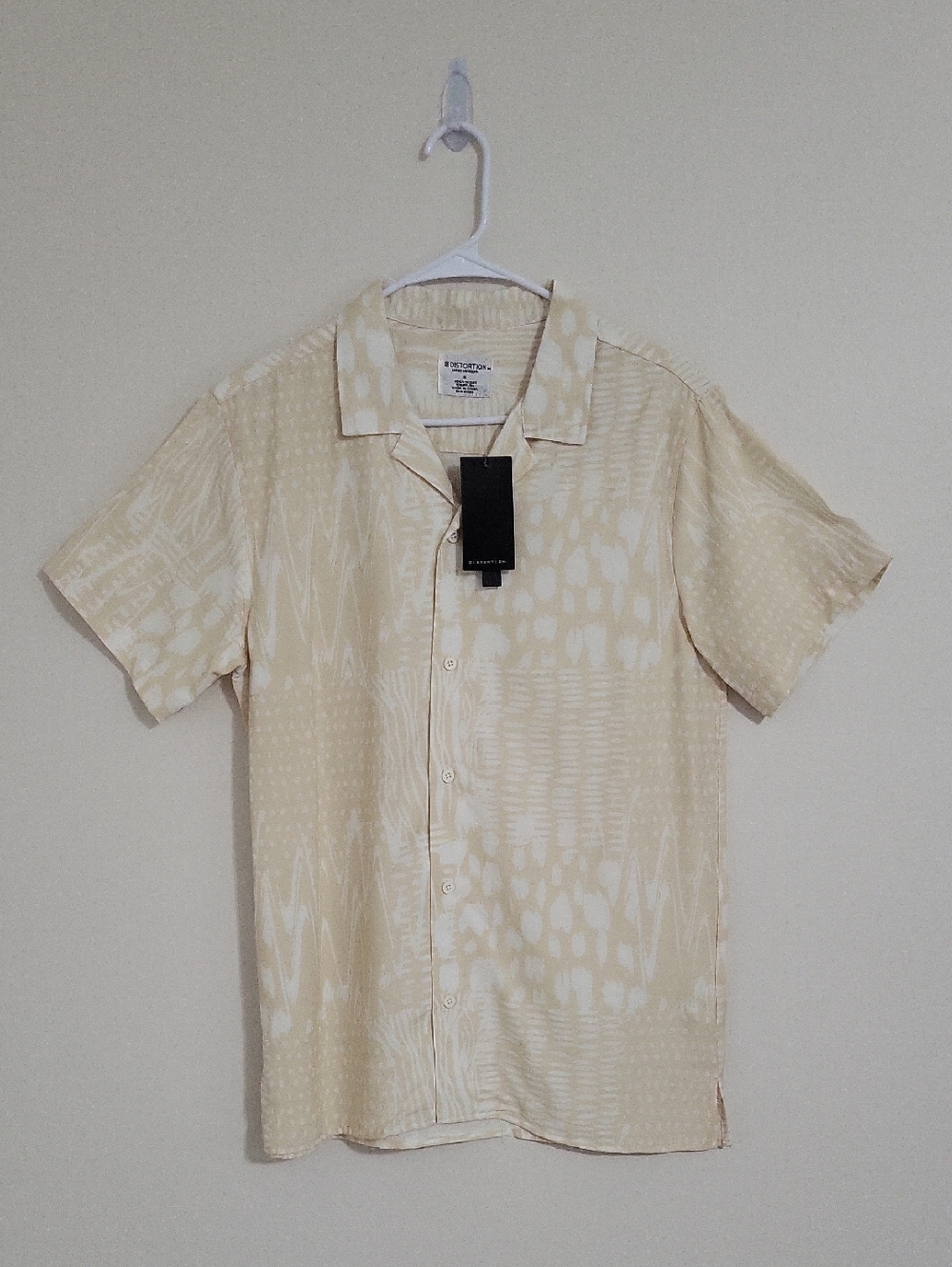 Distortion Mens Modern Casual Button Down Shirt